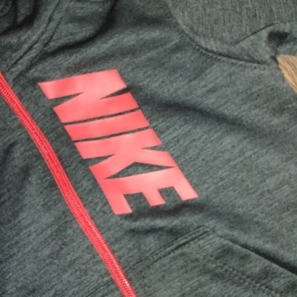 Nike Kids Baby Size 18-24 months Dri-Fit Full-Zip Hoodie Jacket Red/Gray - Picture 4 of 7